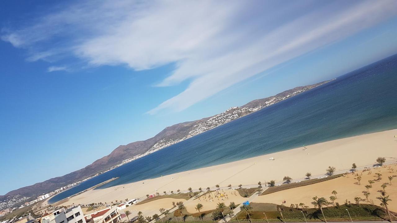 Ampuries Delta Apartment Емпуриабрава Екстериор снимка