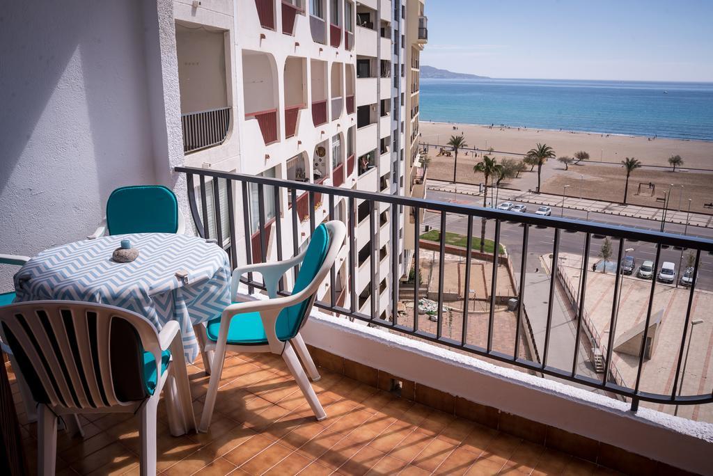 Ampuries Delta Apartment Емпуриабрава Екстериор снимка