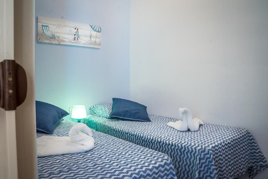 Ampuries Delta Apartment Емпуриабрава Екстериор снимка